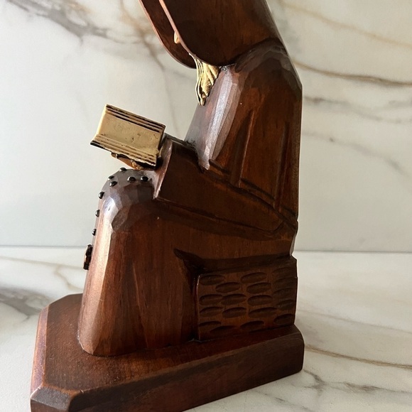 Vintage Mexican Folk Art hand carved wood Monk Priest Frier. 8.5” tall. - Picture 2 of 5